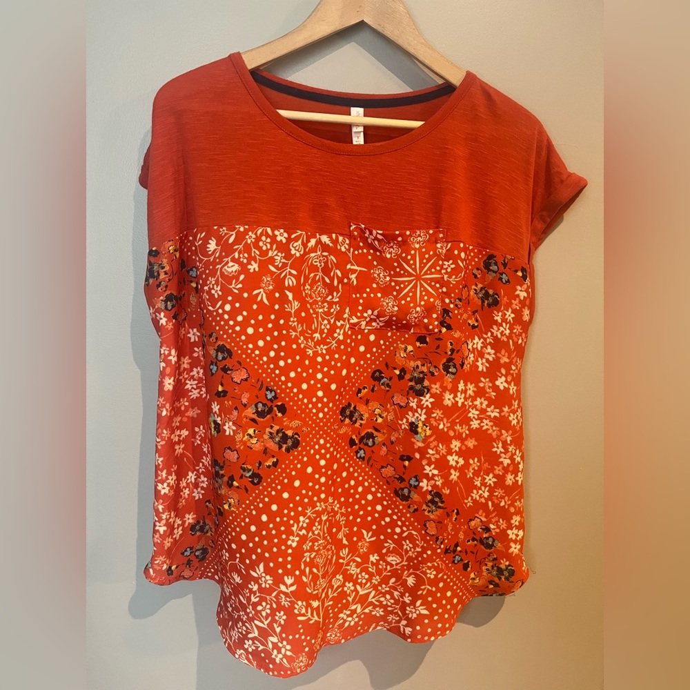 T-shirt Cotton top, polyester lower